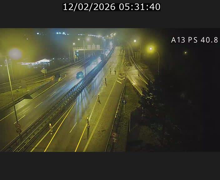 Webcam autoroute A13 à la sortie est du tunnel Markusbierg à Schengen. Vue sur le pont de la Moselle, vers l'Allemagne