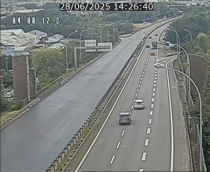Traffic live webcam Luxembourg Jonction Foetz - A4 - BK 12.0 - direction Esch sur Alzette