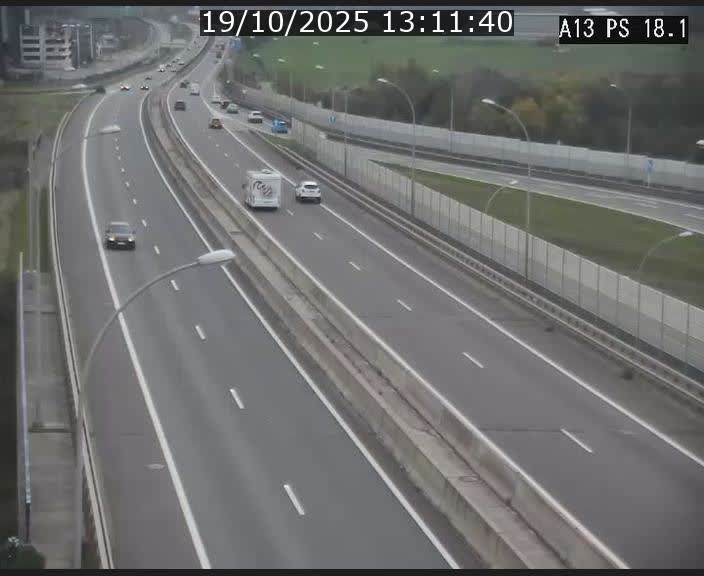 Traffic live webcam Luxembourg Dudelange - A13 direction Croix de Bettembourg - BK 18.1