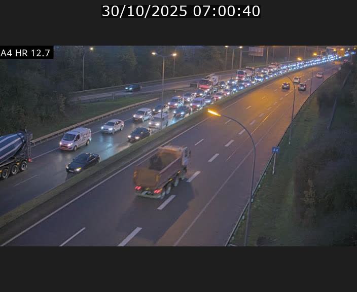 Traffic live webcam Luxembourg Esch sur Alzette - A4 - BK 12.7 - direction Esch-Belval