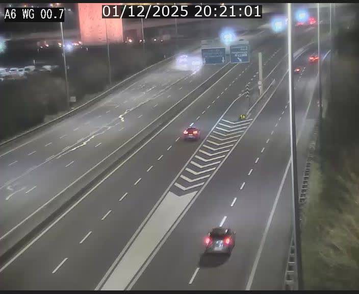 Traffic live webcam Luxembourg Croix de Cessange - A6 - BK 0.7 - direction A3 France