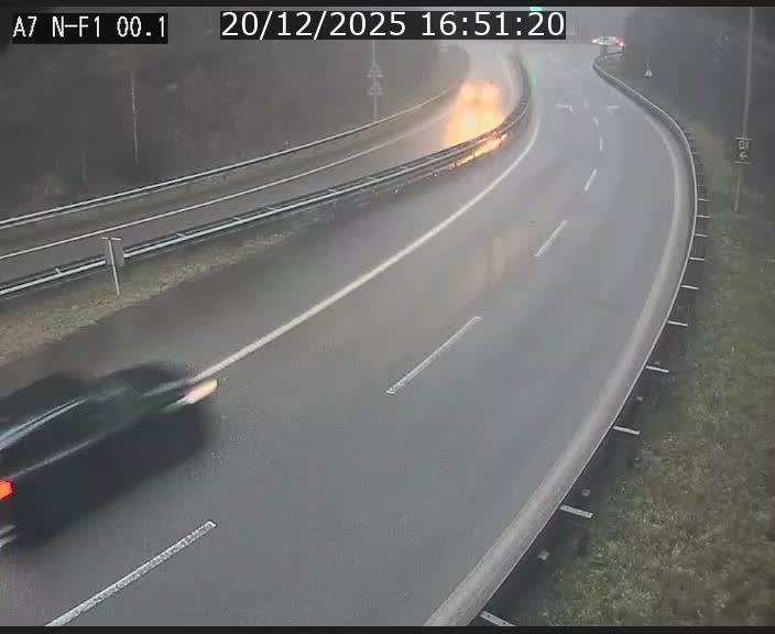 Webcam autoroute Luxembourg A7 située dans la sortie 1 Waldhof, vers la N11, avant le Tunnel Stafelter