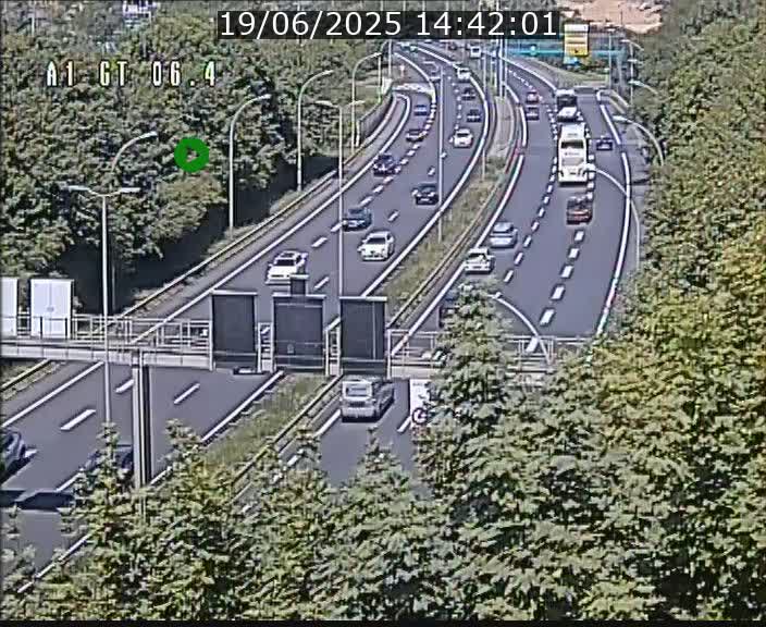 Traffic live webcam Luxembourg Hamm - A1 direction Sandweiler - BK 6.4