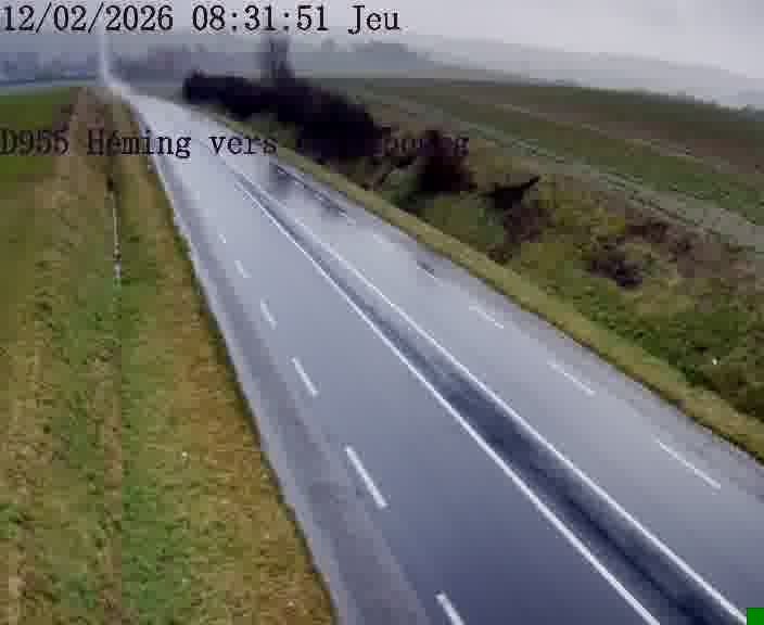 Caméra routière située sur D955 (France) à Heming, orientée vers Sarrebourg, surveillant en continu la circulation locale et régionale.