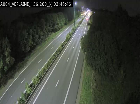 Webcam sur l'E411 à hauteur du pont surplombant la N40, à proximité de la sortie 26 Verlaine - Libramont-Chevigny. Vue orientée vers Namur