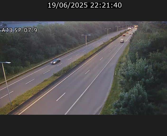 Traffic live webcam Luxembourg Jonction Lankelz - A13 direction Pétange - BK 7.9