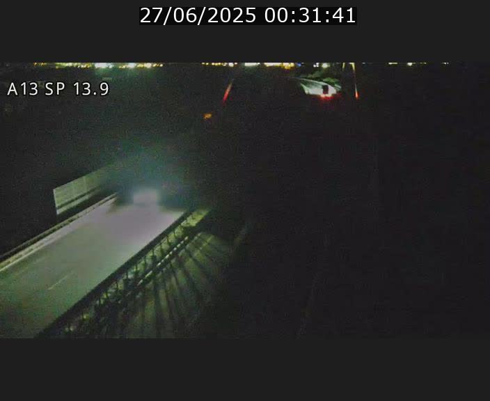 Traffic live webcam Luxembourg Kayl - A13 direction Esch-sur-Alzette/Luxembourg-ville - BK 13.9