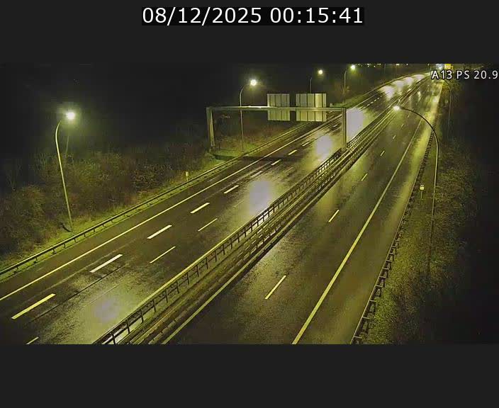 Traffic live webcam Luxembourg Croix de Bettembourg, rond-point d'Hellange - A13 direction Allemagne - BK 20.9
