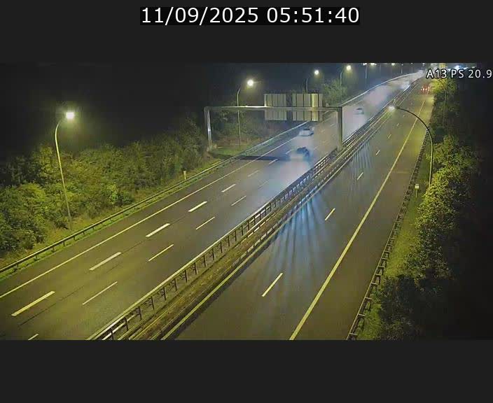 Traffic live webcam Luxembourg Croix de Bettembourg, rond-point d'Hellange - A13 direction Allemagne - BK 20.9