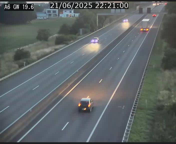 Traffic live webcam Luxembourg - Steinfort - A6 - BK 19.6 - direction Belgique