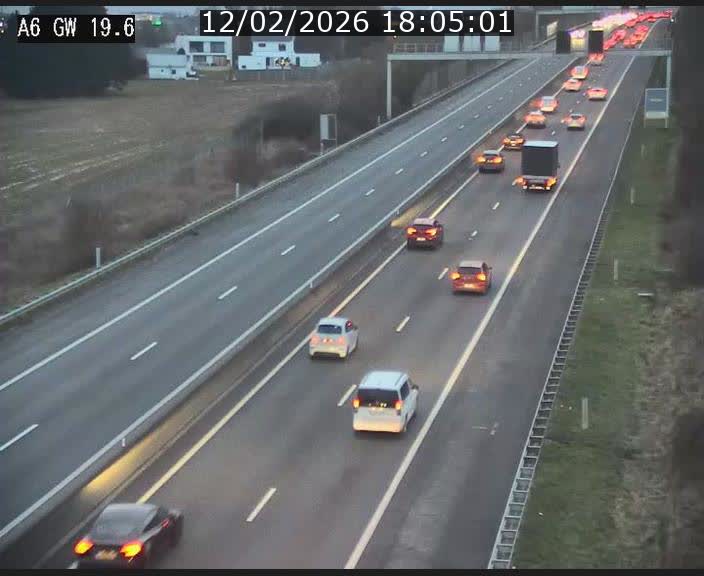 Traffic live webcam Luxembourg - Steinfort - A6 - BK 19.6 - direction Belgique