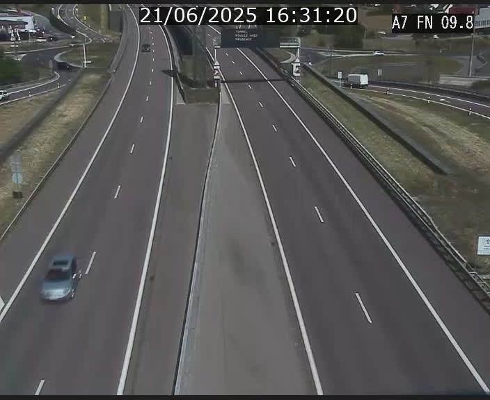 Caméra trafic Luxembourg - A7, Tunnel Gousselerbierg, sortie sud, direction rond-point Lorentzweiler (BK 9.9)