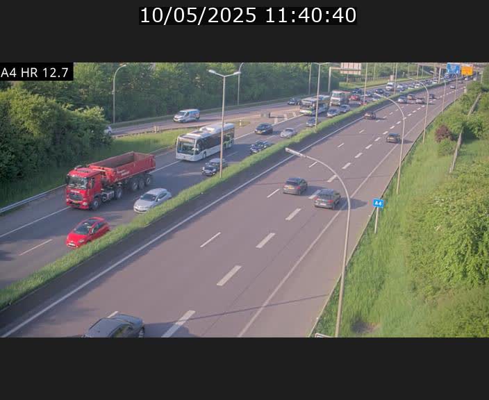 Traffic live webcam Luxembourg Esch sur Alzette - A4 - BK 12.7 - direction Esch-Belval