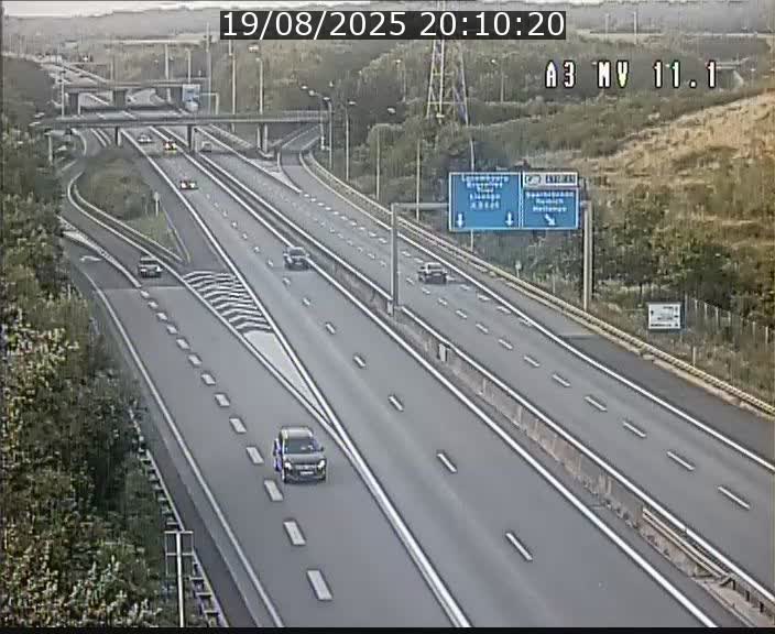 Traffic live webcam Luxembourg Croix de Bettembourg A3 - BK 11.1 - direction Luxembourg-ville