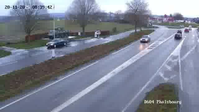 Webcam de surveillance sur D604 (France) à Phalsbourg, cadrée vers Phalsbourg, proposant une information routière utile aux déplacements quotidiens.