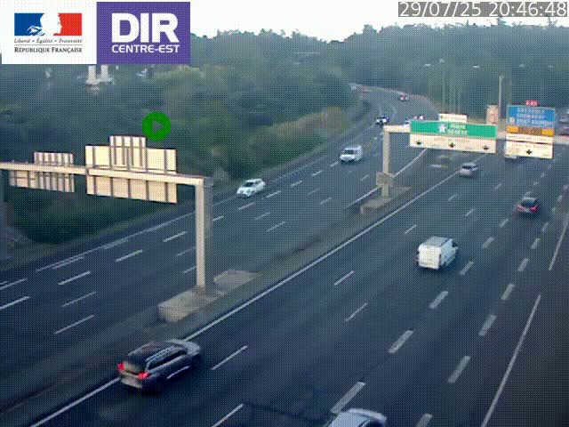 Caméra de circulation routière sur le boulevard périphérique Laurent Bonnevay de Lyon (D383) à hauteur de Bron, avant la jonction avec l'A43. Vue orientée vers l'échangeur