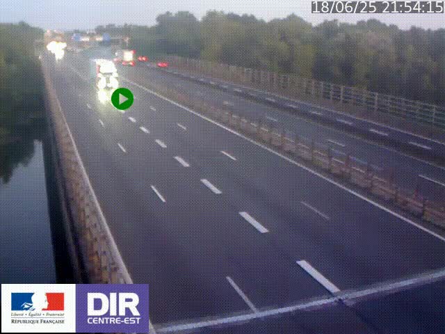 Caméra trafic à la jonction entre l'A46 (Rocade-est de Lyon) et l'A42 à hauteur de Vault-en-Velin en direction de Marseille