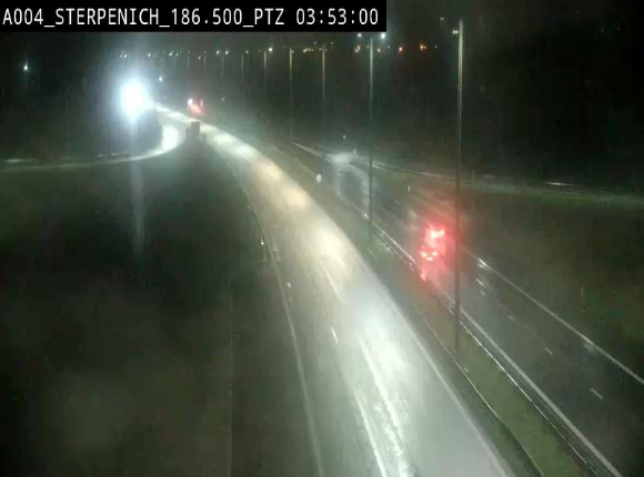 Webcam E411 à Sterpenich en Belgique près de la frontière du Luxembourg. Vue orientée vers Bruxelles