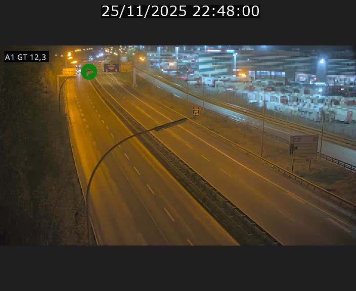 Traffic live webcam Luxembourg Senningerberg - A1 direction Allemagne - BK 12.3