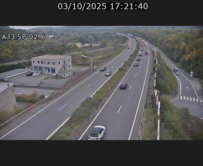 Traffic live webcam Luxembourg Sanem - A13 direction Pétange - BK 2.6