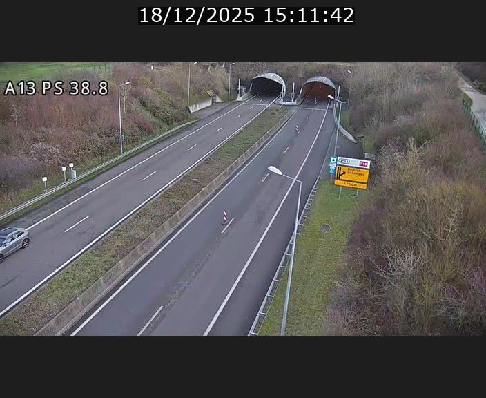 Webcam autoroute A13 à l'entrée ouest du tunnel Markusbierg à Schengen. Vue orientée vers Mondorf-les-Bains