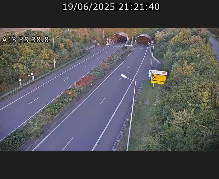 Webcam autoroute A13 à l'entrée ouest du tunnel Markusbierg à Schengen. Vue orientée vers Mondorf-les-Bains