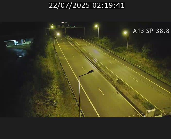 Webcam autoroute A13 à l'entrée ouest du tunnel Markusbierg à Schengen. Vue orientée vers le tunnel et l'Allemagne