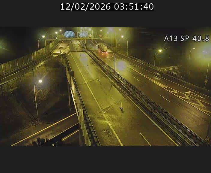 Webcam avec vue sur l'entrée côté allemand du tunnel Markusbierg à Schengen. Vue orientée vers le tunnel et Bettembourg