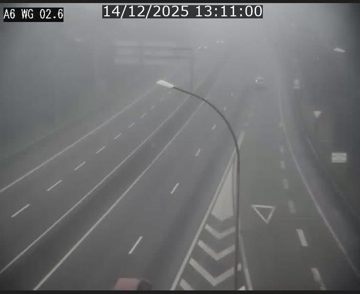 Traffic live webcam Luxembourg Croix de Cessange - A6 - BK 2.6 - direction France/Allemagne