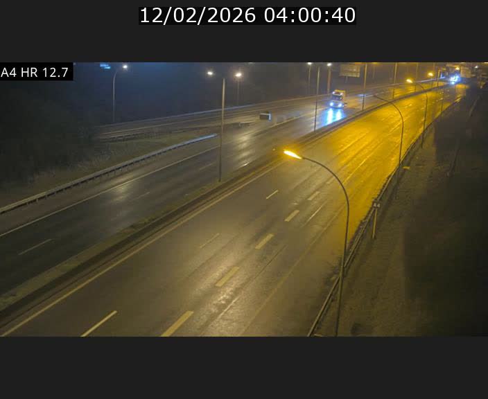Traffic live webcam Luxembourg Esch sur Alzette - A4 - BK 12.7 - direction Esch-Belval