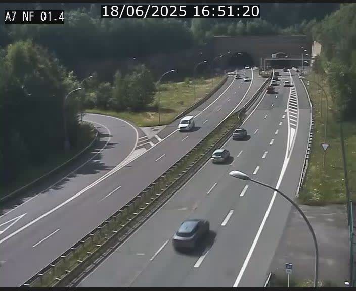 Caméra autoroute Luxembourg A7 - Echangeur Waldhaff - direction Tunnel Stafelter
