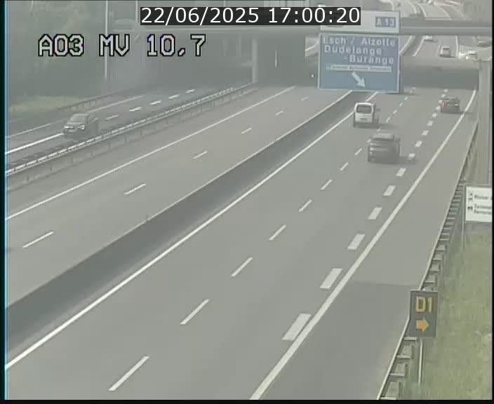 Traffic live webcam Luxembourg Croix de Bettembourg - A3 - BK 10.7 - direction France