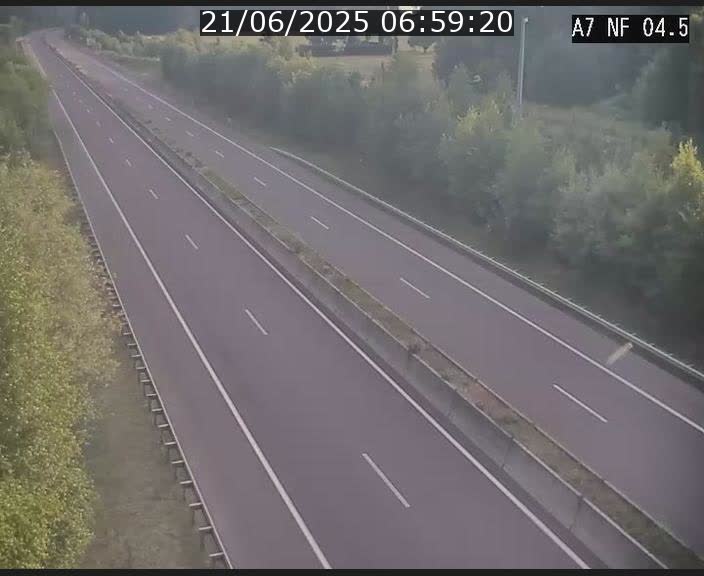 Caméra autoroute Luxembourg A7 - Passage à gibier Rëngelbour - direction Tunnel Grouft