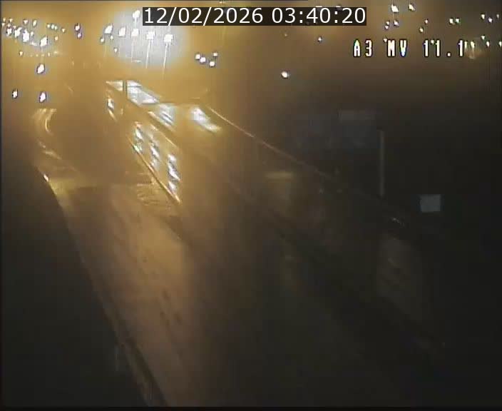Traffic live webcam Luxembourg Croix de Bettembourg A3 - BK 11.1 - direction Luxembourg-ville