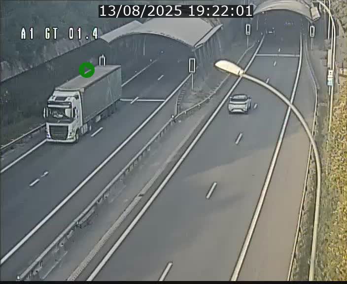 Traffic live webcam Luxembourg Hesperange - A1 direction Kirchberg - BK 1.4