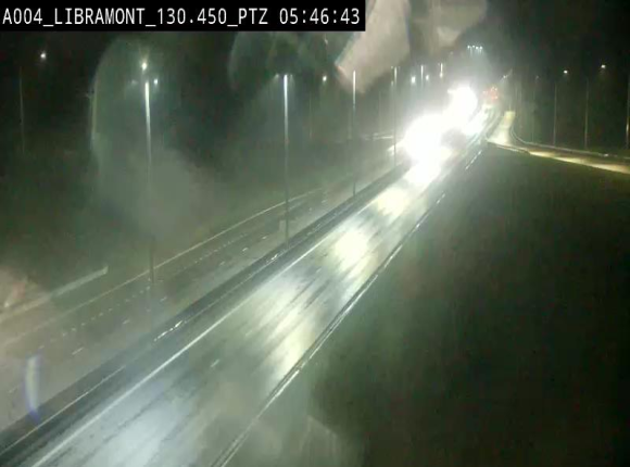 Webcam E411 à hauteur de la sortie 25 de Libramont menant vers Bouillon, Sedan et Reims via la N89. Vue orientée vers Bruxelles