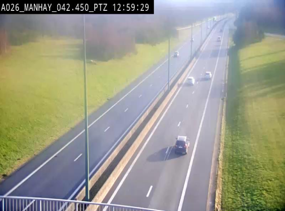 Webcam autoroute A26/E25 à hauteur de Manhay, à la jonction avec la N651 en direction de Liège - BK 42.4