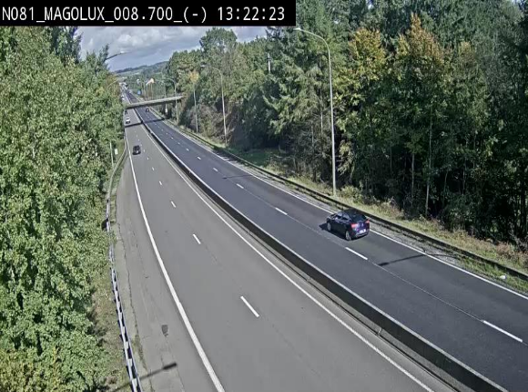 Webcam sur la N81 (E411) à hauteur de la jonction avec la N883. Vue orientée vers Arlon