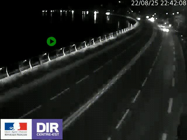 Webcam sur le quai Parjot à Vienne, aux Portes de Lyon, sur la Nationale 7, à la jonction avec le boulevard du Rhône-nord (D1407), caméra orientée vers Lyon