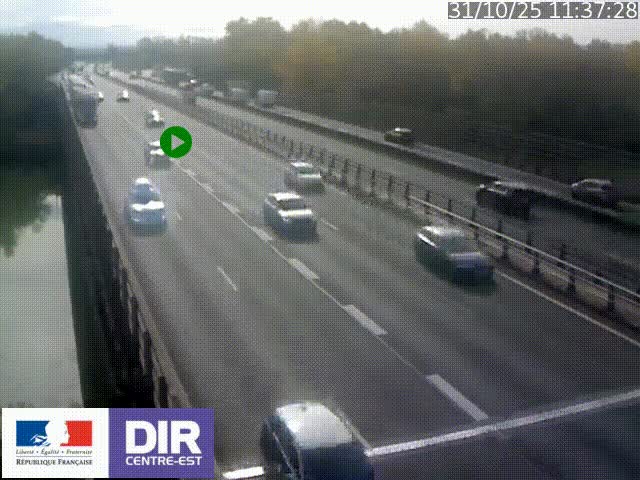 Caméra trafic à la jonction entre l'A46 (Rocade-est de Lyon) et l'A42 à hauteur de Vault-en-Velin en direction de Marseille