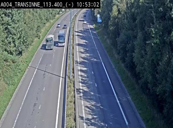 Caméra trafic E411 (A4) - Transinne direction Namur - BK 113.425