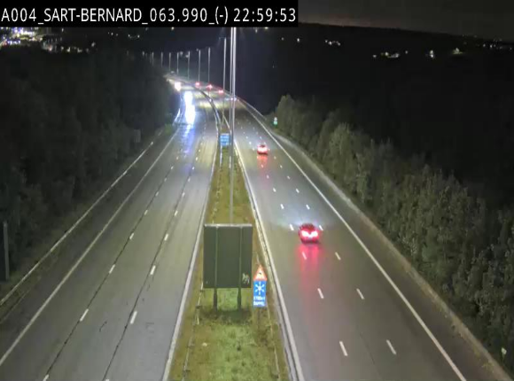 Webcam E411 à hauteur d'Assesse en provenance d'Arlon ou de la N4 vers Namur