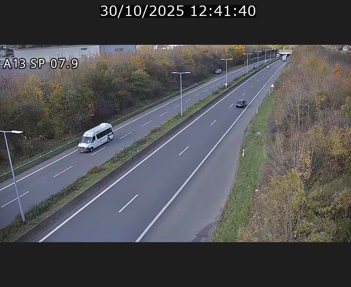 Traffic live webcam Luxembourg Jonction Lankelz - A13 direction Pétange - BK 7.9