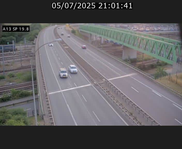 Traffic live webcam Luxembourg Croix de Bettembourg - A13 direction Esch-sur-Alzette - BK 19.8