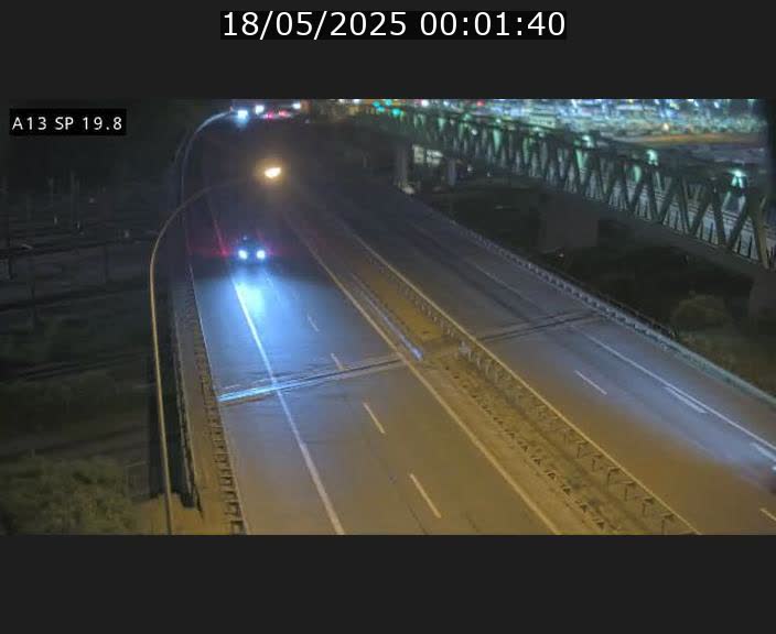 Traffic live webcam Luxembourg Croix de Bettembourg - A13 direction Esch-sur-Alzette - BK 19.8