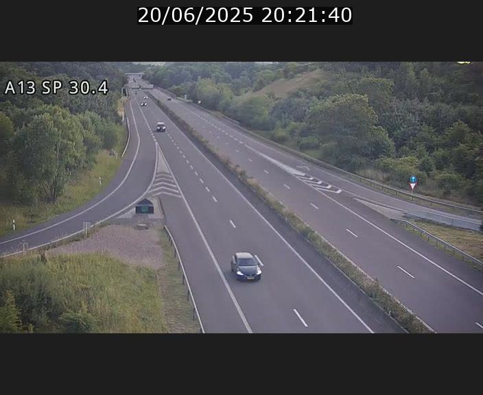 Traffic live webcam Luxembourg Altwies - A13 direction Luxembourg-ville - BK 30.4