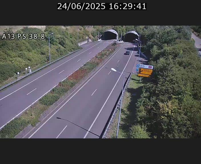 Webcam autoroute A13 à l'entrée ouest du tunnel Markusbierg à Schengen. Vue orientée vers Mondorf-les-Bains