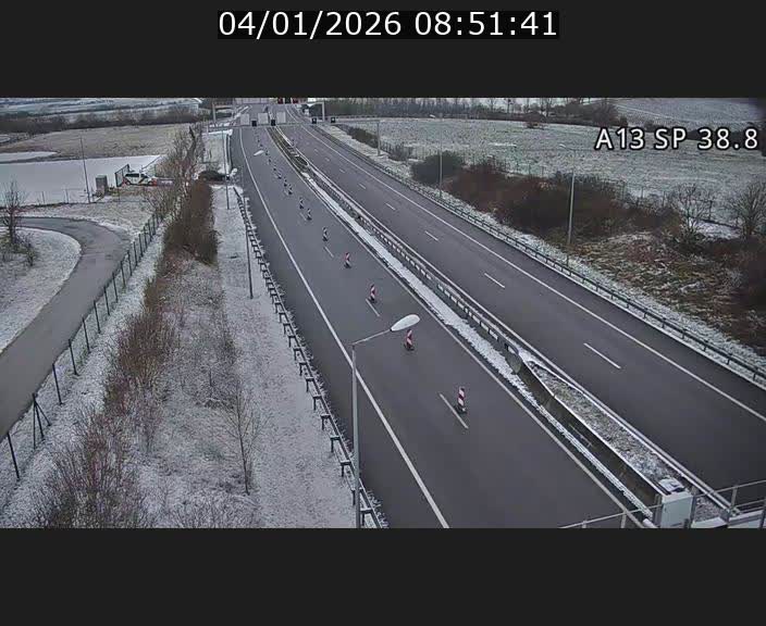 Webcam autoroute A13 à l'entrée ouest du tunnel Markusbierg à Schengen. Vue orientée vers le tunnel et l'Allemagne