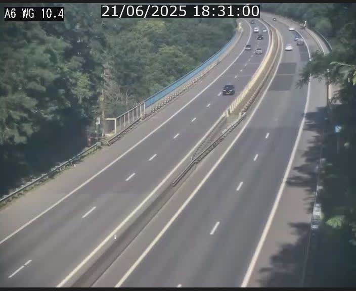Traffic live webcam Luxembourg Mamer - A6 - BK 10.4 - direction Luxembourg/France/Allemagne