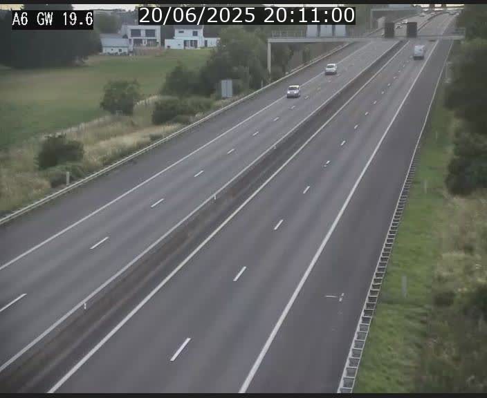 Traffic live webcam Luxembourg - Steinfort - A6 - BK 19.6 - direction Belgique